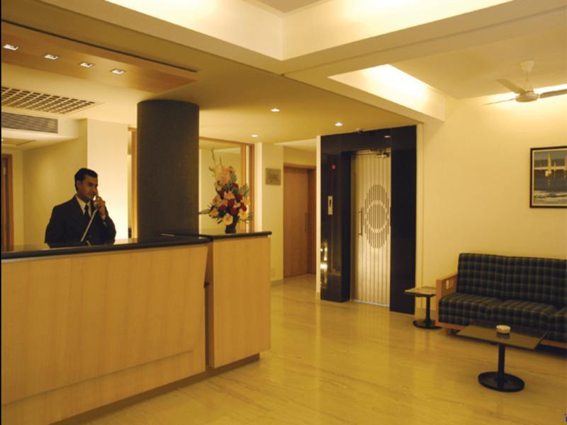 Hotel Skylon Ahmedabad Extérieur photo