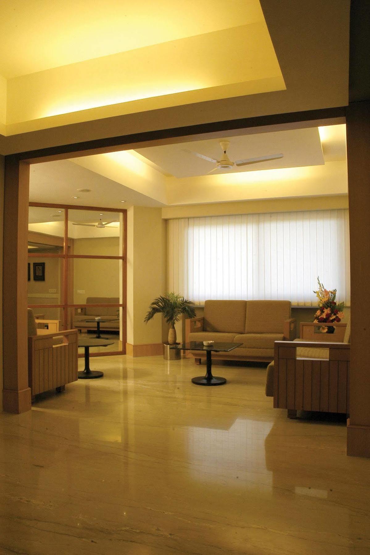 Hotel Skylon Ahmedabad Extérieur photo